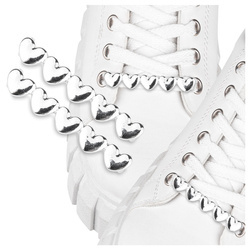 Modna ozdoba na sznurówki do butów – Srebrne PARA Serduszka